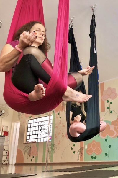 yoga-aereo-1333x2000